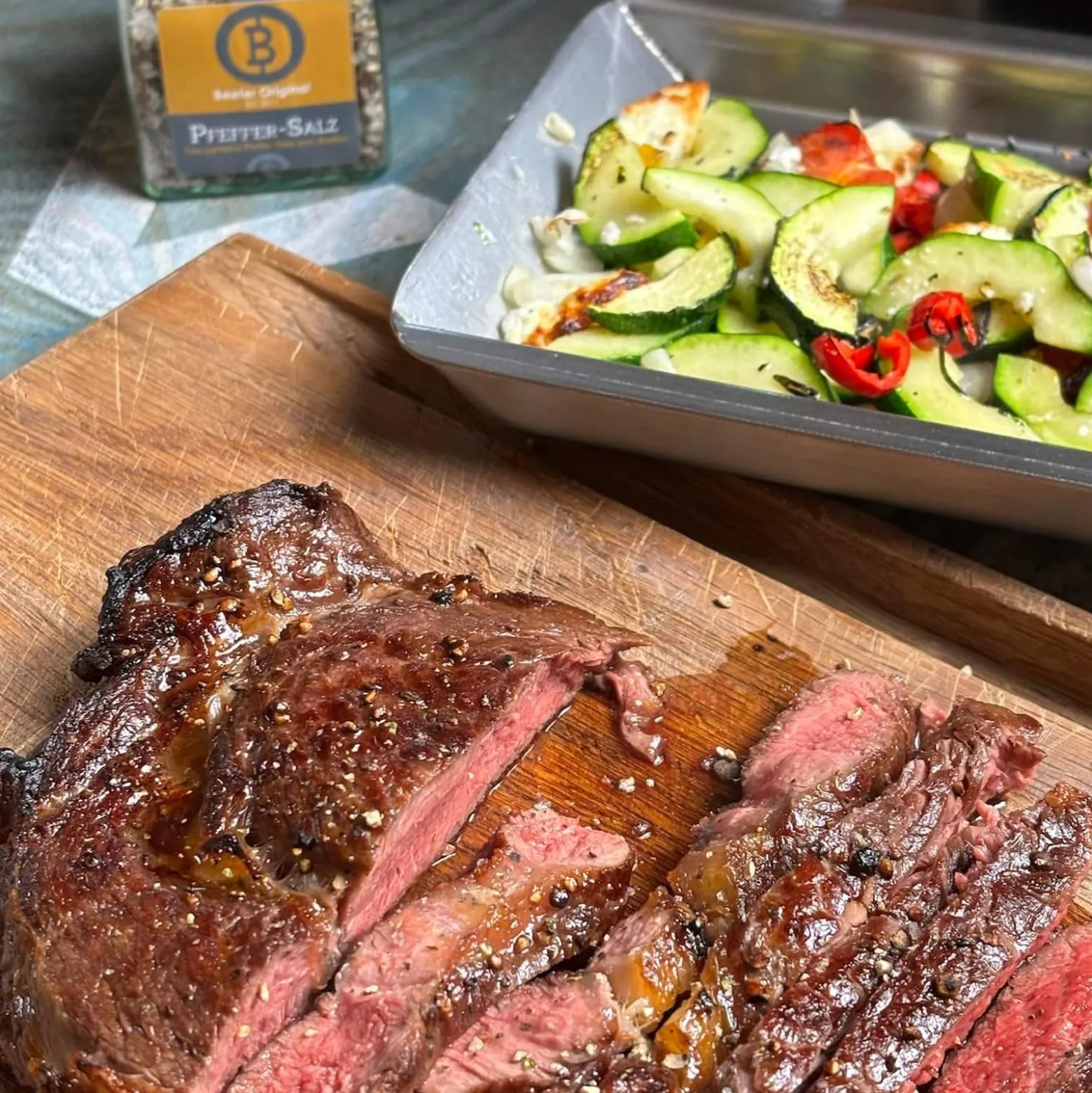 BEEFER E-BEEFER Pro 800°C Oberhitzegrill mit Thermobecher & Thermobehälter im Set - 1400001-Set1