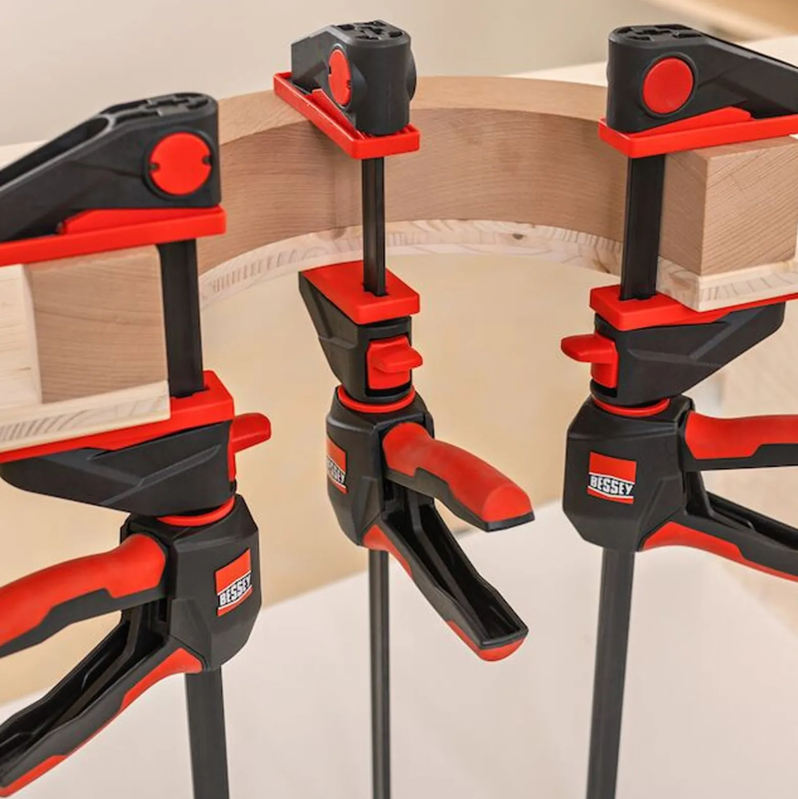 Bessey Einhandzwinge mit drehbarem Griff M - EZ360M-30
