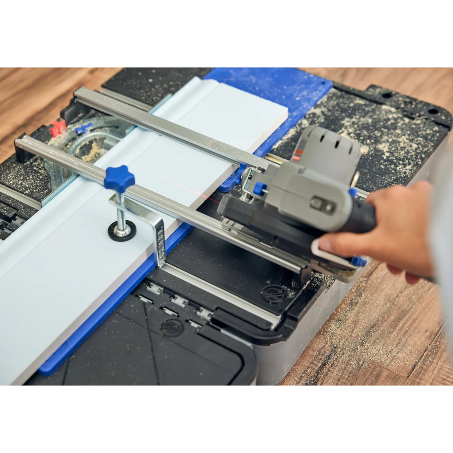 DREMEL® Blueprint Mobile Sägestation / 1x Akku 12V 2.0Ah + Ladegerät - F013CS12JM