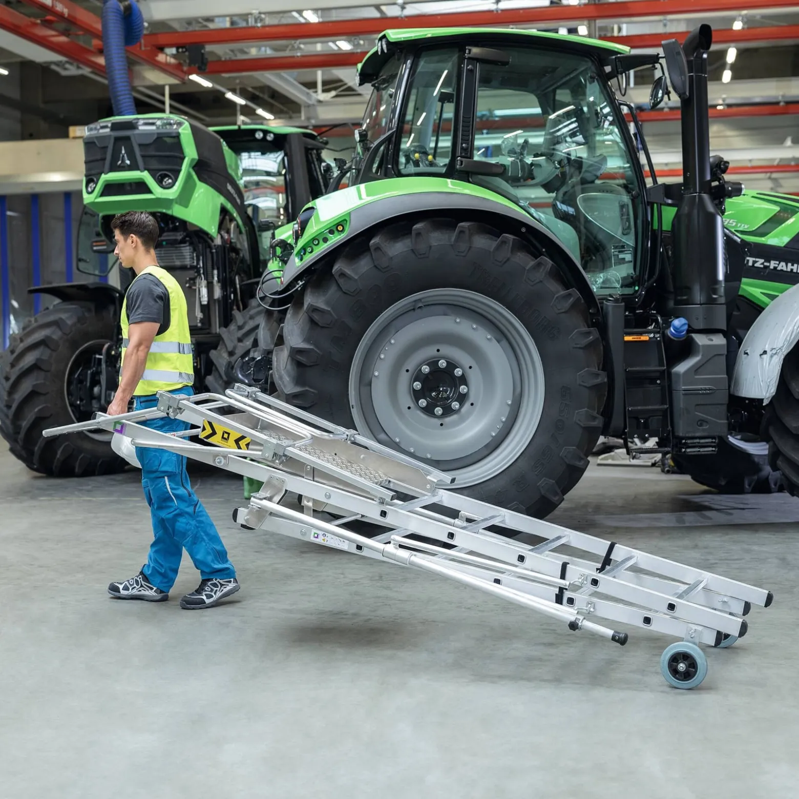 Günzburger Steigtechnik Plattformleiter FlexxStep 4 Sprossen mit Teleskopaufsatz 2 Sprossen - 052534