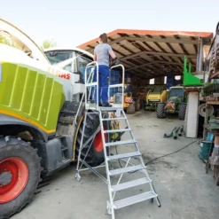 Günzburger Steigtechnik Podesttreppe einseitig begehbar mit Federrolle Aluminium geriffelt 2 Stufen - 050102
