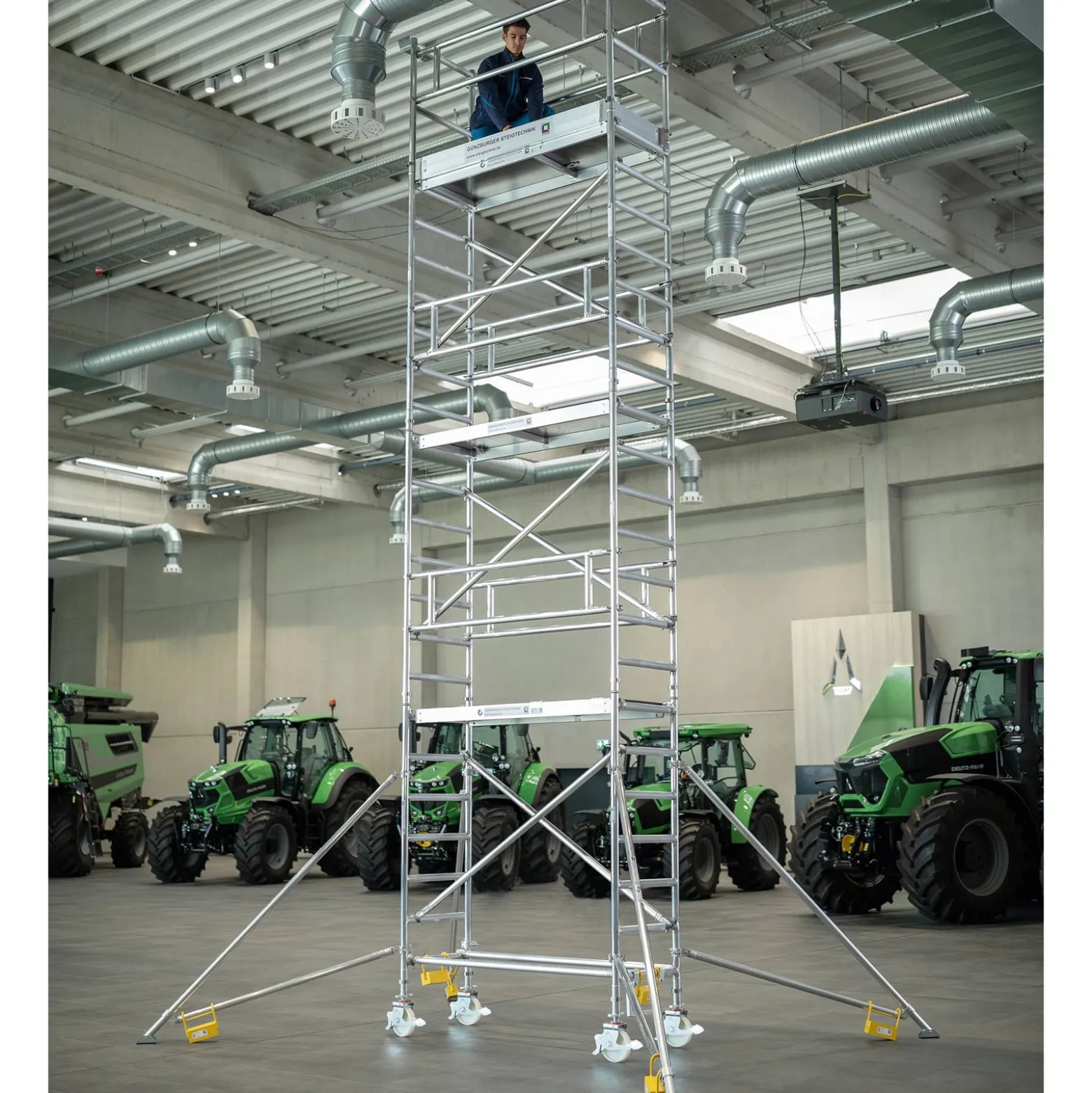 Günzburger Steigtechnik Rollgerüst 0,75 x 1,8 m mit Ausleger Plattformhöhe 3 m - 154348
