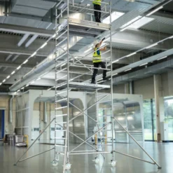 Günzburger Steigtechnik Rollgerüst 1,35 x 3 m mit Ausleger & Doppel-Plattform Plattformhöhe 4,35 m - 169436