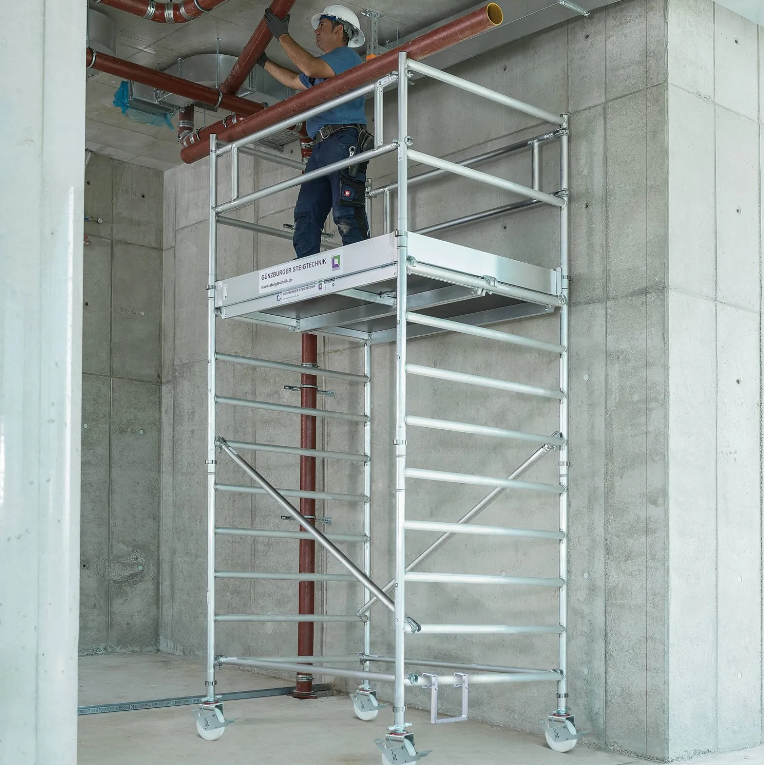 Günzburger Steigtechnik Rollgerüst 1,35 x 1,8 m mit Doppel-Plattform Plattformhöhe 2,35 m - 173235