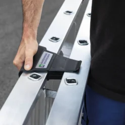 Günzburger Steigtechnik Stufen-Stehleiter 250 kg beidseitig begehbar mit clip-step R13 2 x 3 Stufen - 043803