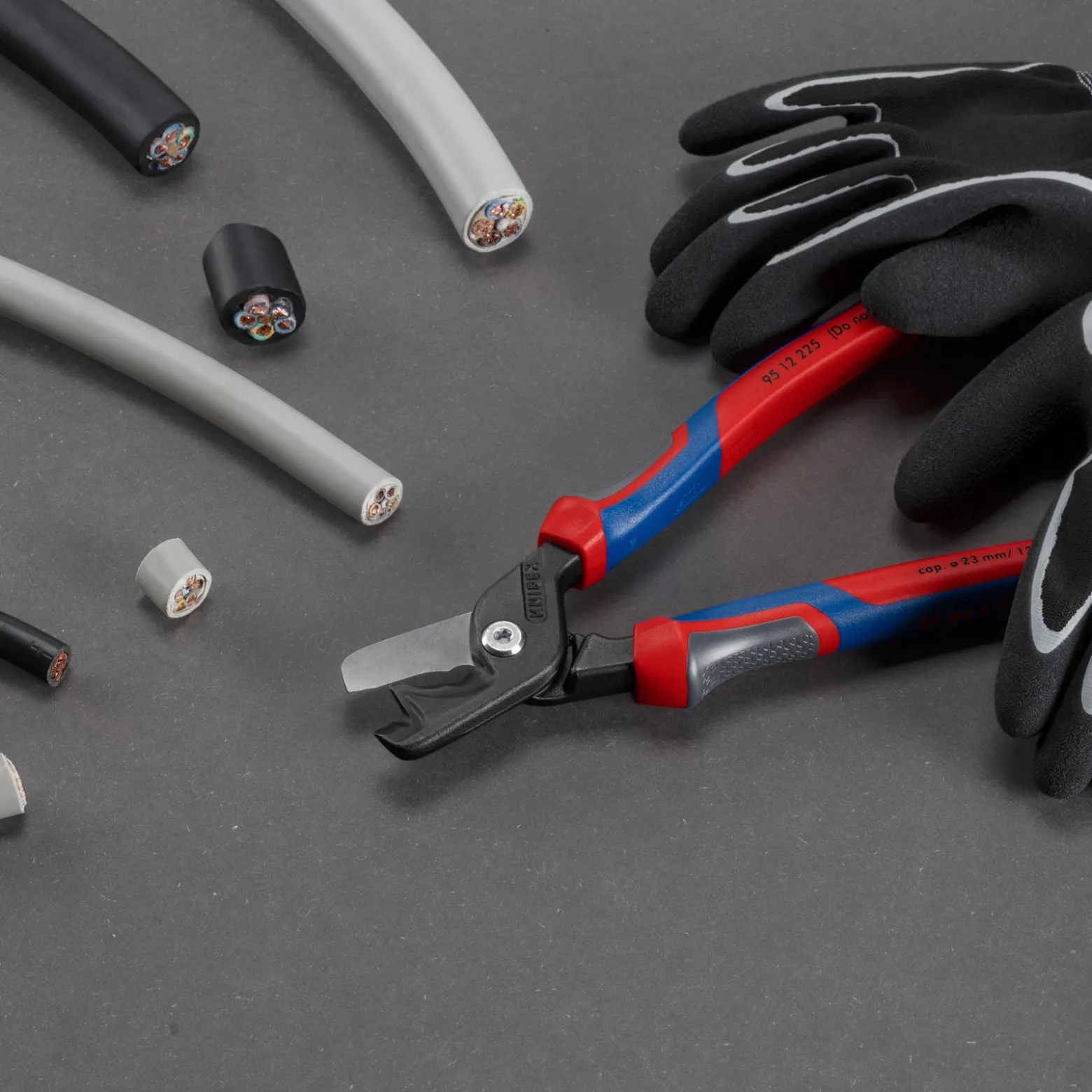 Knipex StepCut® XL Kabelscheren mit Stufenschnitt mit Comfort-Griffen brüniert - 9512225