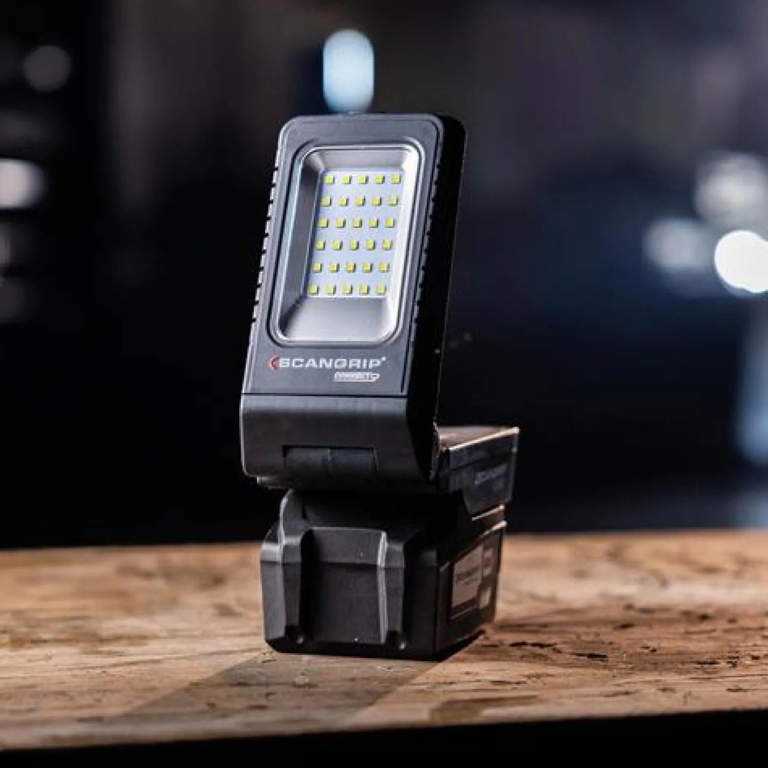 LED-Strahler BASIC CONNECT 97 W 1000 lm 5,2 Ah 18 V IP30 SCANGRIP