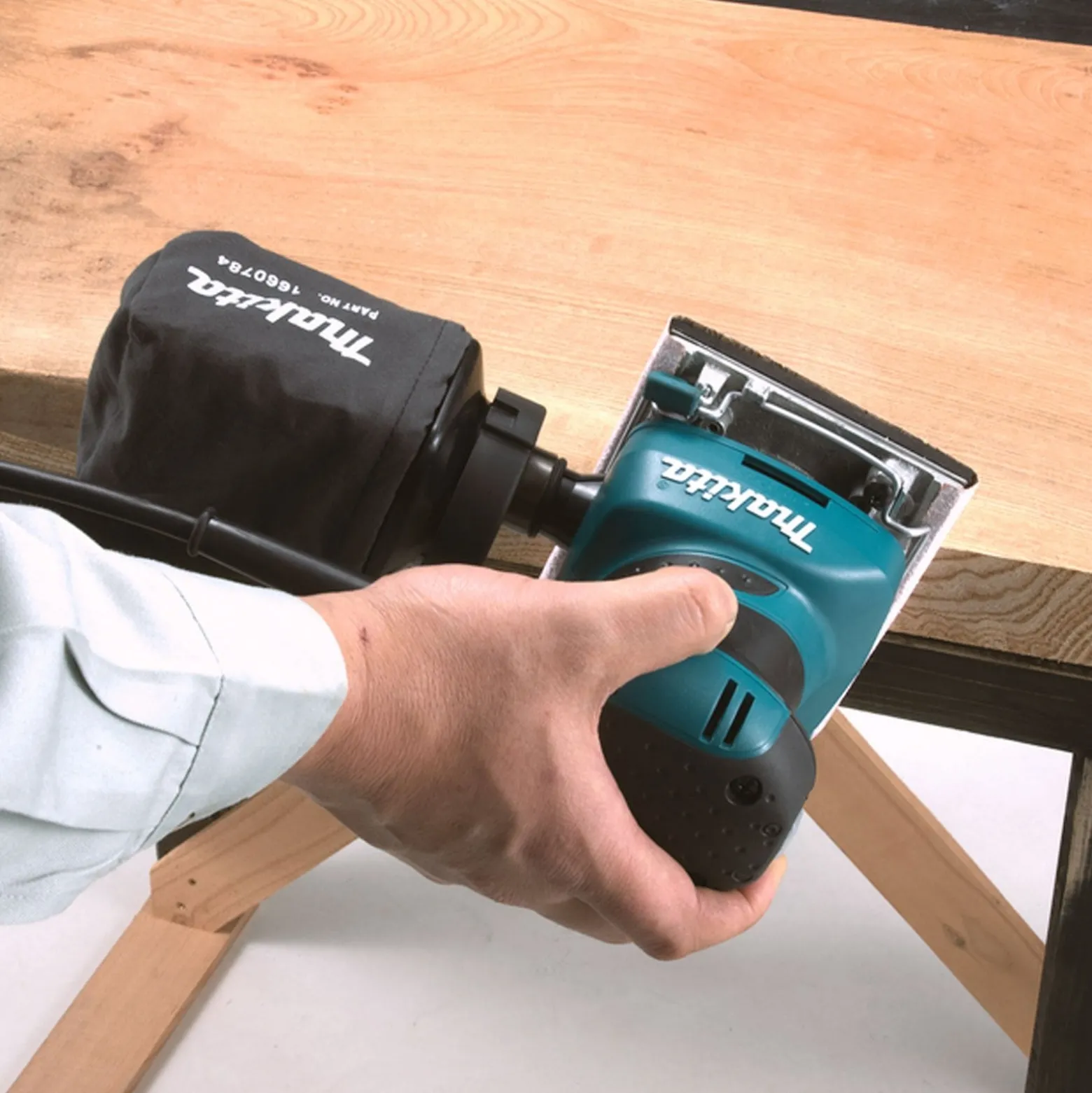 Makita BO4900VJ Schwingschleifer 330 W im MAKPAC