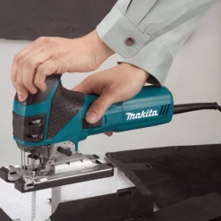 Makita 4351FCTJB Pendelhubstichsäge 135 mm 720 W mit LED in schwarz