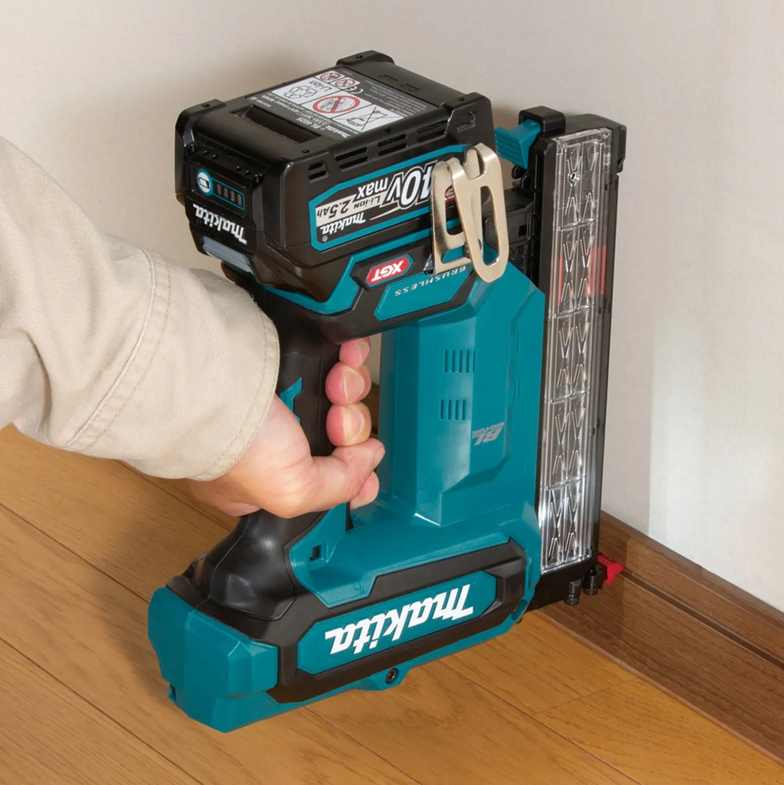 Makita FN001GZ Akku-Stauchkopfnagler 40V max. Solo